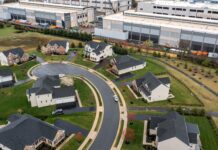 Mumbai Amazon Expands Digital Infrastructure With Powai Land Lease Mumbai Amazon Expands Digital Infrastructure With Powai Land Lease